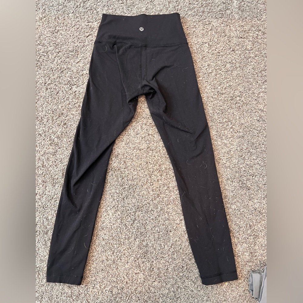 Black lululemon leggings